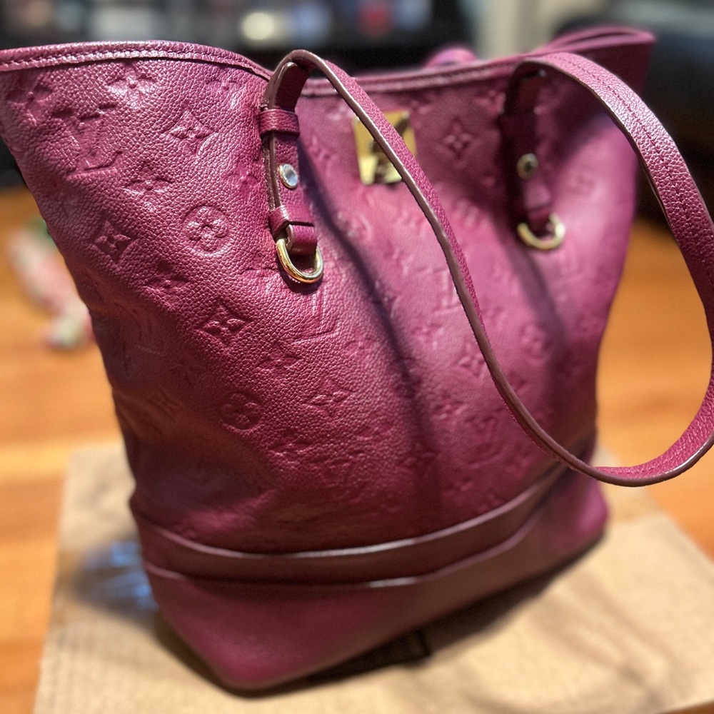 AUTHENTIC Monogram Louis Vuitton Tote-bag/purse/pocket-book